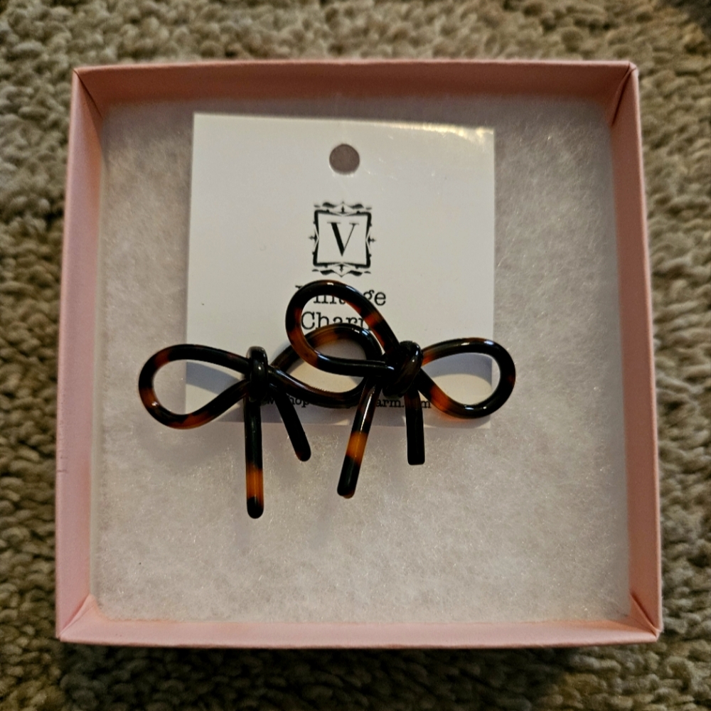 Tortoise Bow Earrings